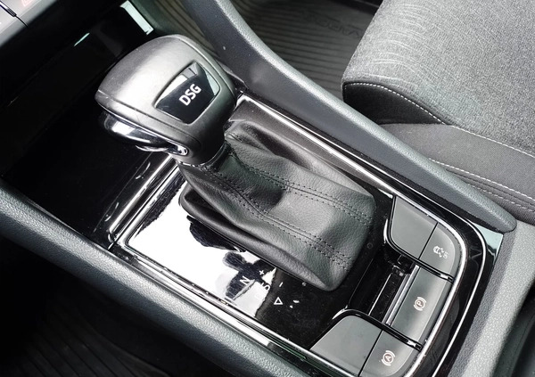 Skoda Karoq cena 109900 przebieg: 96028, rok produkcji 2019 z Wąsosz małe 497